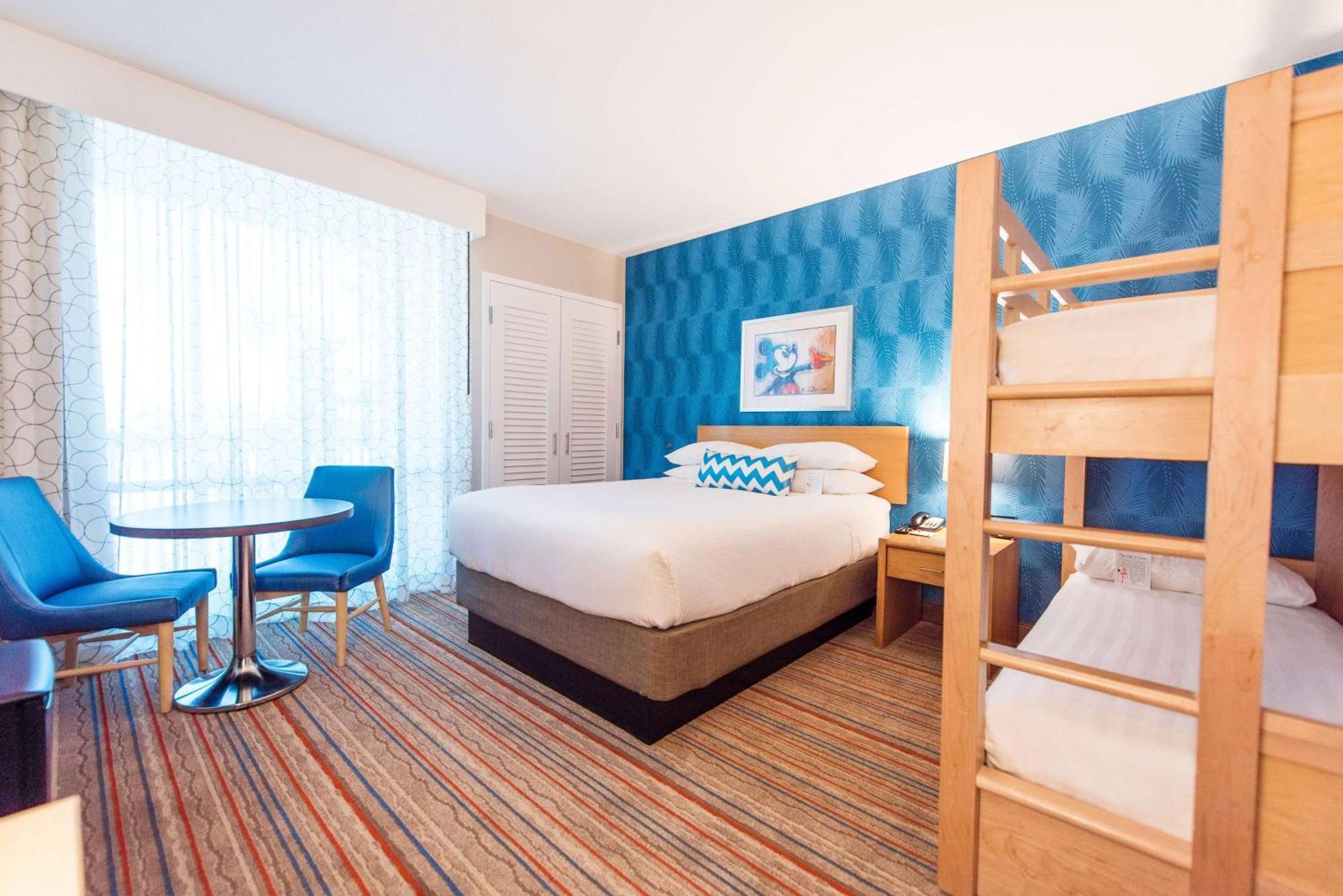 Howard Johnson By Wyndham Anaheim Hotel & Water Playground Екстериор снимка